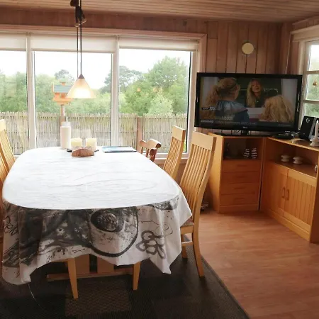 Neele - 550m From The Sea By Interhome